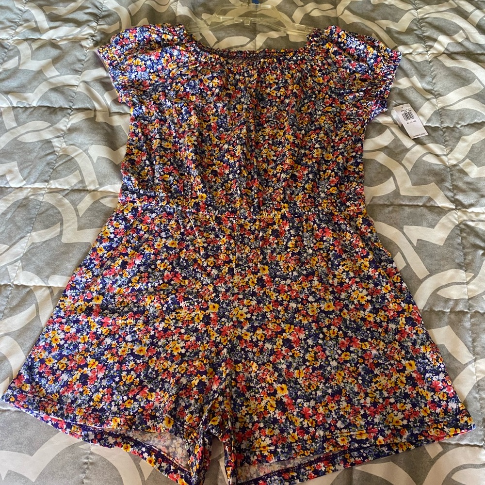 One Short Outfit for girls Size XL 14-16